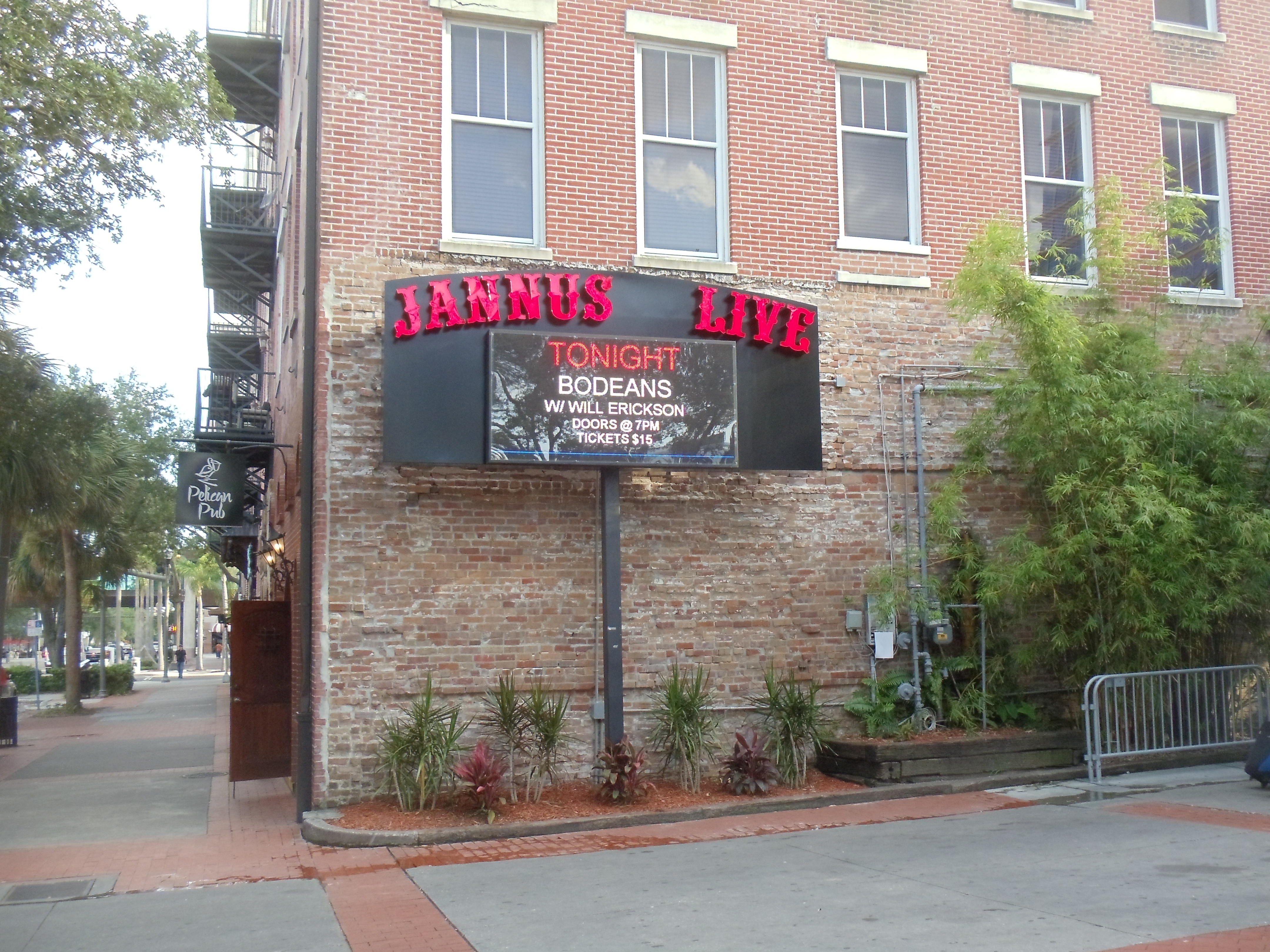 BoDeans2012-06-14JannusLiveStPetersburgFL (17).JPG